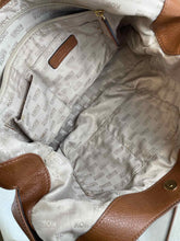 Load image into Gallery viewer, MICHAEL KORS Purse