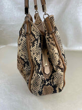 Load image into Gallery viewer, COACH Purse