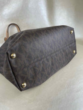 Load image into Gallery viewer, MICHAEL KORS Purse