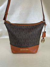 Load image into Gallery viewer, Michael Kors Coated Canvas Bucket Crossbody