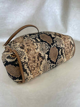 Load image into Gallery viewer, COACH Purse
