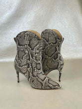 Load image into Gallery viewer, Alexandre Birman Esther Boots Exotic Python Boots
