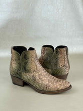 Load image into Gallery viewer, Pantanetti Western Python Ankle Boot
