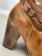Load image into Gallery viewer, Bed Stu Onfalll Womens Brown Leather Hook &amp; Loop Western Boots
