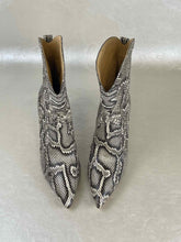 Load image into Gallery viewer, Alexandre Birman Esther Boots Exotic Python Boots
