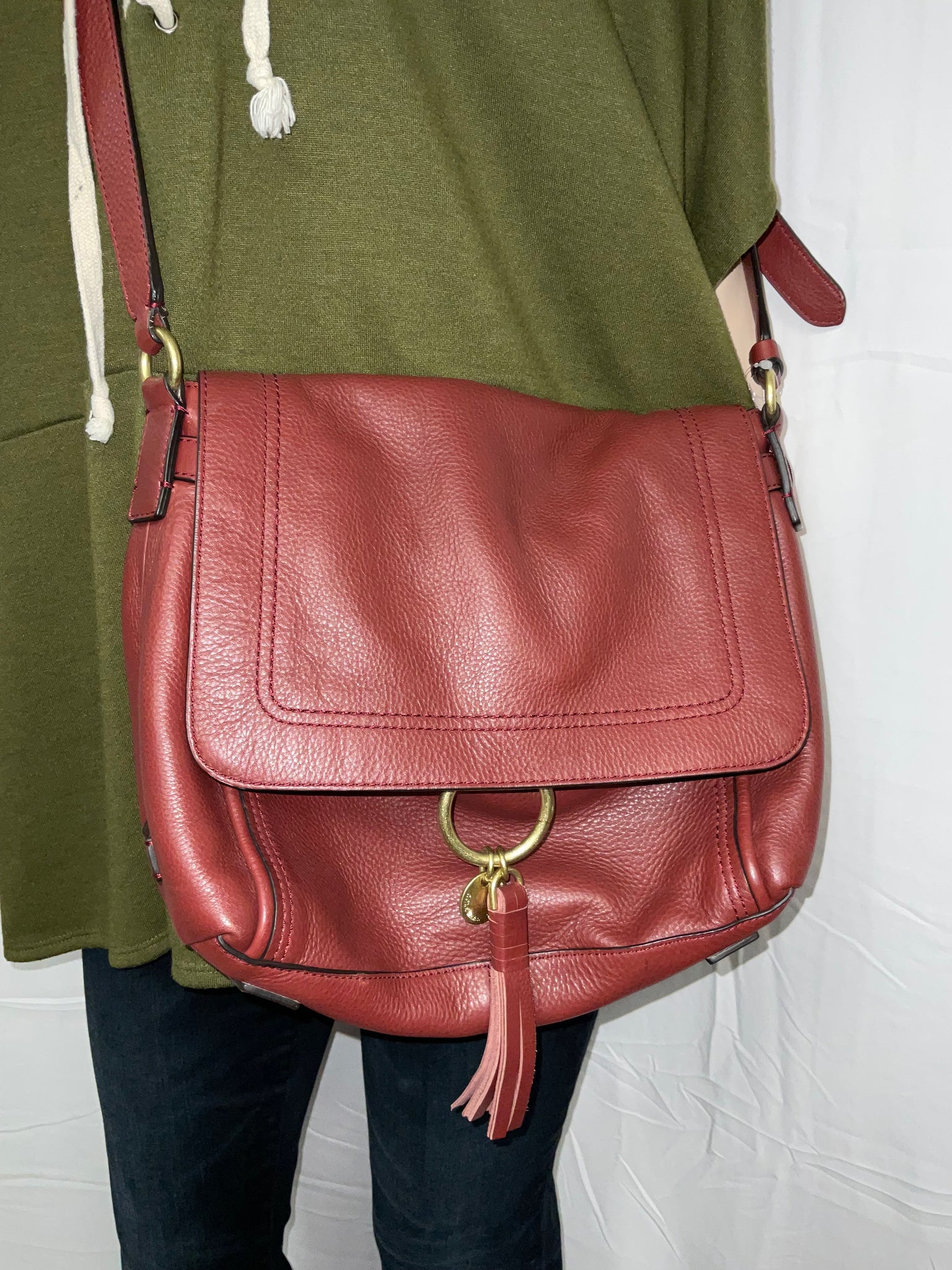 Cole Haan Leather shoulder bag | Shoulder bag, Leather shoulder bag, Bags