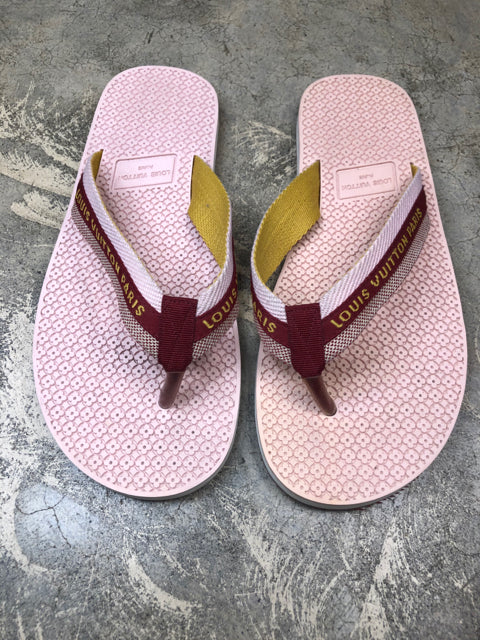 Shoe Size 8 1/2 Pink Sandals – Deja Vu Consignment - Vancouver